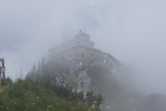 Das Kehlsteinhaus verschwindet im Nebel